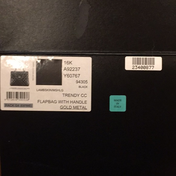 2016 Black CHANEL Flap bag with Handle Gold Metal - Picture 3 of 5